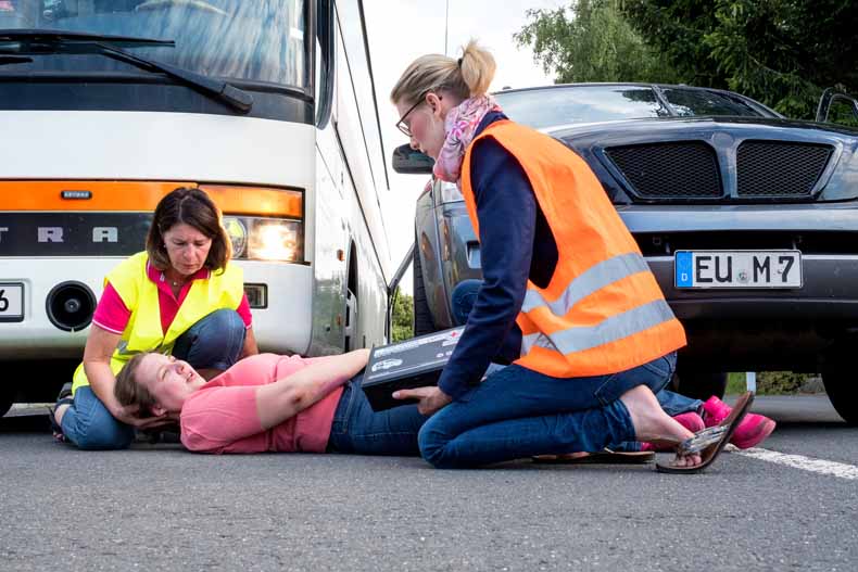 Erste Hilfe Ausbildung Führerschein - Angebote Kurse DRK Stollberg Erzgebirge